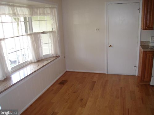 3219 Manitoba Dr, Woodbridge VA  22192-1117 exterior