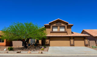 7612 Freshwater Pearl Dr, Tucson, AZ 85747-5730