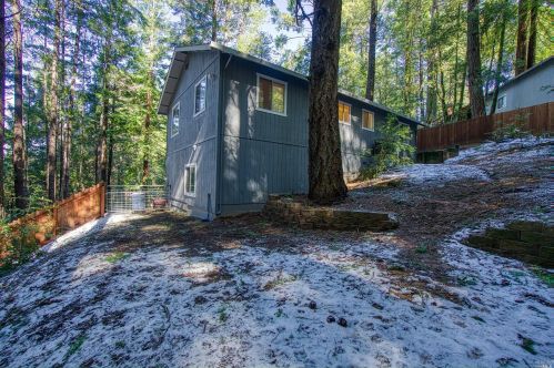 24111 Birch Ter, Willits CA  95490-9505 exterior