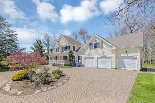 60 Madison Way, Wapping, CT 06074-2374