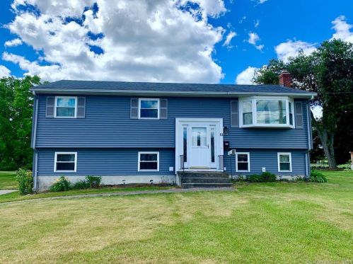 61 Corey Rd, Groton, CT 06340-4303