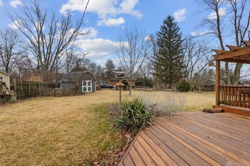 338 Crestway Rd, Englewood OH  45315-9702 exterior