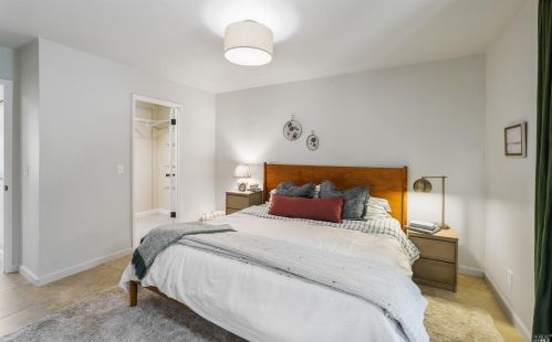 218 Sandalwood Ct, Vacaville CA  95687-5238 exterior