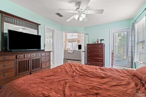 1927 Patrician Way, Fort Walton Beach FL  32547-1036 exterior