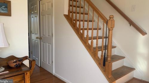 323 Virginia St, Strasburg, VA 22657-2543