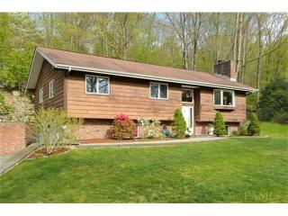 14 Park Ln, Somers Town, NY 10589-3022
