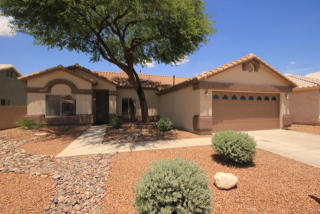 7334 Silver Sand Dr, Tucson, AZ 85743-1201