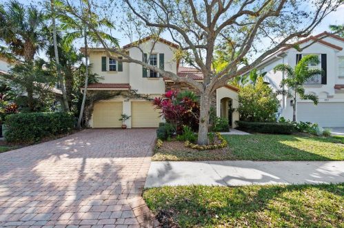 1055 Vintner Blvd, West Palm Beach FL  33410-1526 exterior