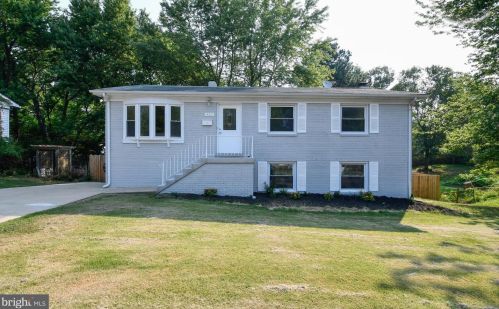 14821 Danville Rd, Woodbridge, VA 22193-1926