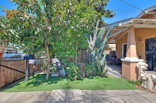 2831 Cade St, Long Beach CA 90805-3326 exterior