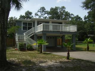 80 Melodie Ln, Deland, FL 32724-1306