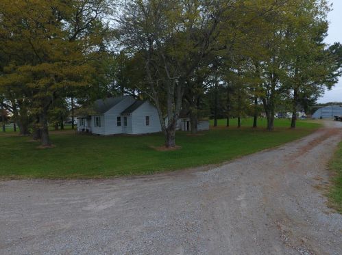 93 Orchard Rd, Wilmington, OH 45177-9656