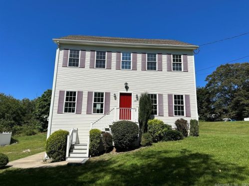 307 Lebanon Ave, Colchester, CT 06415-1224