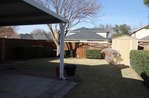 989 Downey Dr, Lewisville TX  75067-7435 exterior