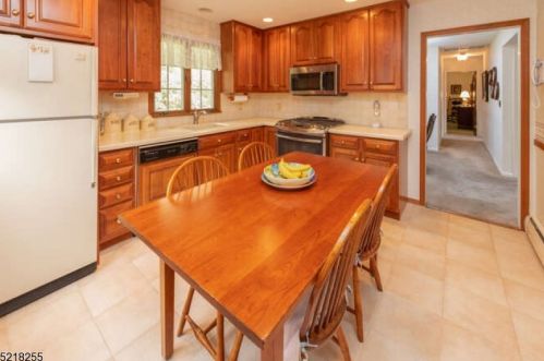 23 Binnacle Ave, West Milford Lakes NJ  07480-4814 exterior