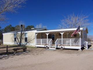 6126 Plains Ave, Inyokern, CA 93527-2939