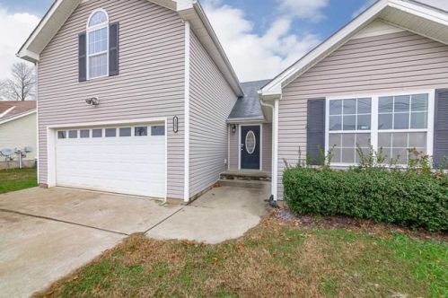 1297 Keech Dr, Clarksville, TN 37042-7669
