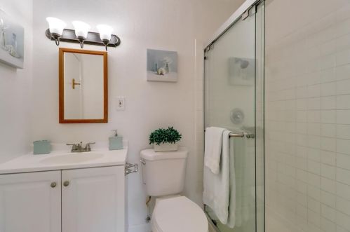 107 Squarehaven Ct, San Jose CA  95111-3733 exterior