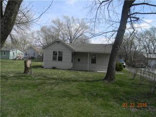 411 Hickory St, Gardner, KS 66030-1416