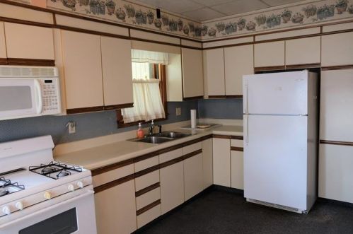 1715 3rd Ave, Beaver Falls, PA 15010-4018