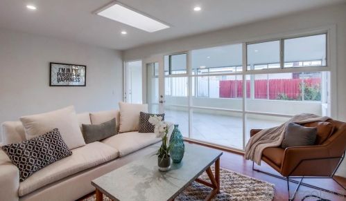 5027 Glasgow Dr, San Diego CA 92117-1037 exterior