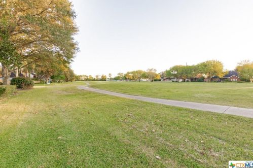 225 Charleston Dr, Victoria TX 77904-3814 exterior