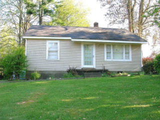 1631 Wood St, Paris, TN 38242-5719