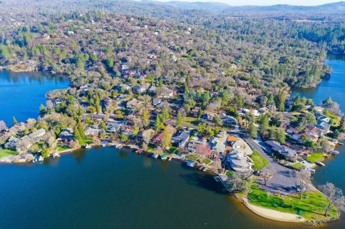 18626 Chaparral Dr, Lake Wildwood, CA 95946-9231