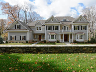 25 Cooper Rd, Scarsdale, NY 10583-2833