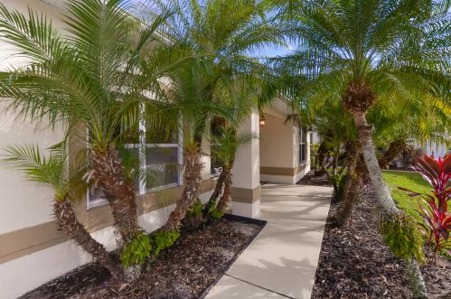 335 Tuscany Way, Fort Pierce FL  34986-2151 exterior