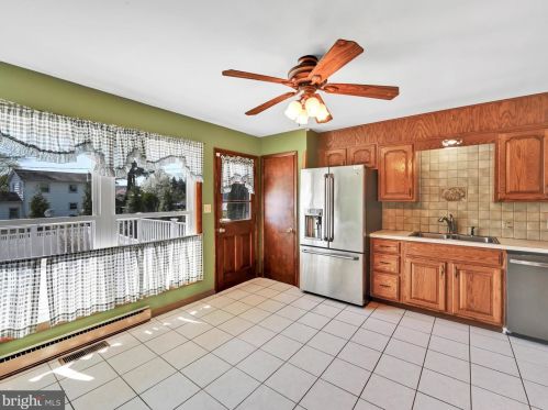 32 North Dr, Schuylkill Haven PA  17972-8955 exterior