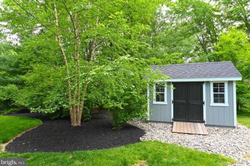 112 Shady Ln, Lansdale PA  19446-1415 exterior