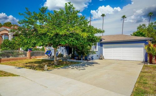 5132 Gardenia Ave, Long Beach, CA 90807-1116