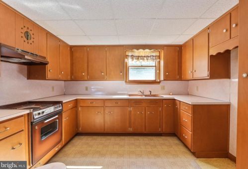 671 Mill St, Palmerton PA  18071-9770 exterior