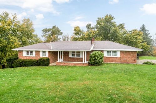 909 Majorsville Rd, West Finley, PA 15377-2112