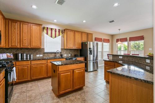 408 Florence Dr, Rockwall TX  75087-5807 exterior