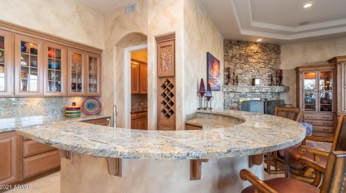 15645 7 St, Phoenix AZ 85014-4142 exterior