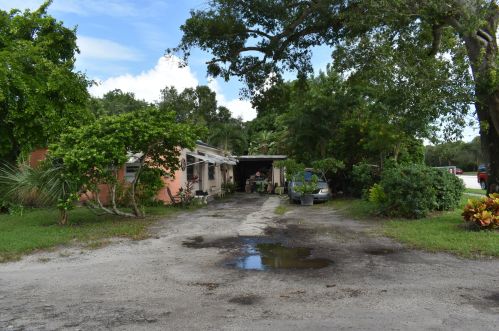 5580 20th St, Vero Beach, FL 32966-4631