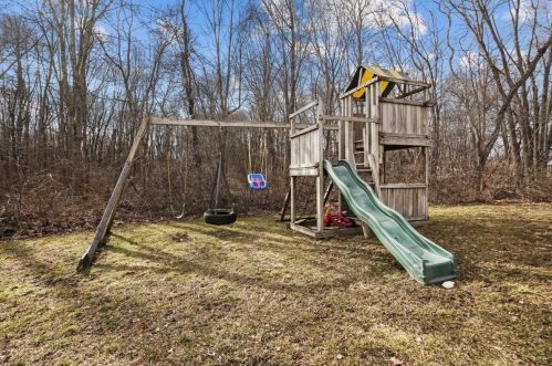 318 Noxon Rd, Poughkeepsie NY  12603-2904 exterior