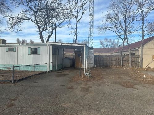 2626 Lake Ave, Pueblo CO 81004-3827 exterior