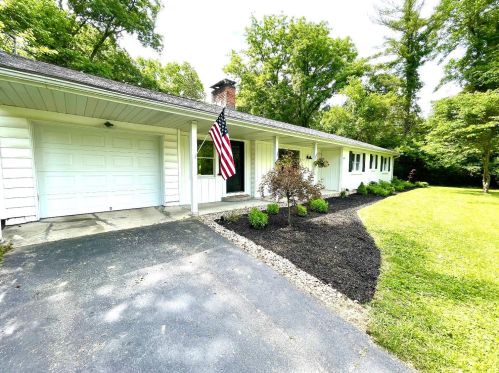 5335 Hillcrest Dr, Miami, OH 45056-1446