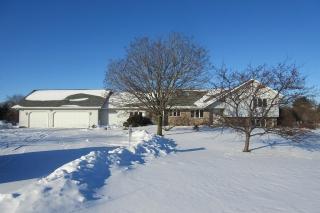 243 Muttart Rd, Neenah, WI 54956-9710