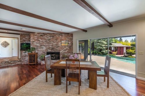 7190 Fircrest Ave, Sebastopol CA  95472-4430 exterior