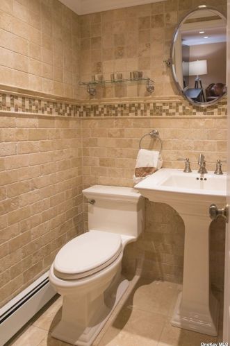 23 La Grange Pl, West Islip NY  11795-3816 exterior