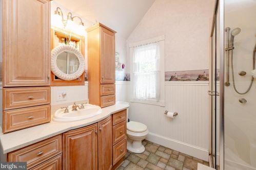 20 Valley Dr, Southampton PA  18966-1347 exterior