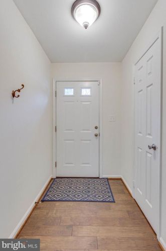 10310 Pond Spice Ter, Springfield VA  22015-3739 exterior
