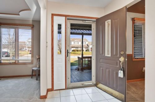 1223 Creekview Dr, Crown Point, IN 46307-8203