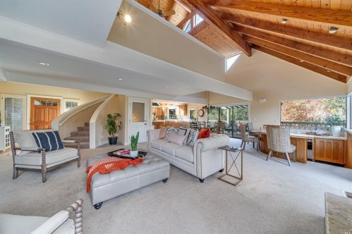 6422 Timber Springs Ct, Santa Rosa, CA 95409-5933
