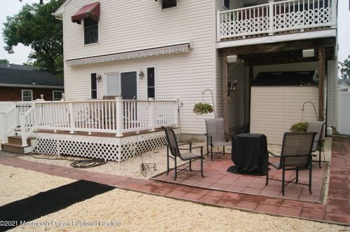 15 Van Ness Dr, Bricktown NJ  08723-5730 exterior