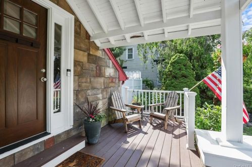 14 Utopian Pl, Airmont NY  10901-7715 exterior